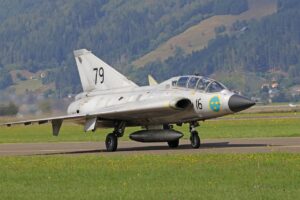 35歳未経験のクラウドエンジニアの年収相場はどのくらい？